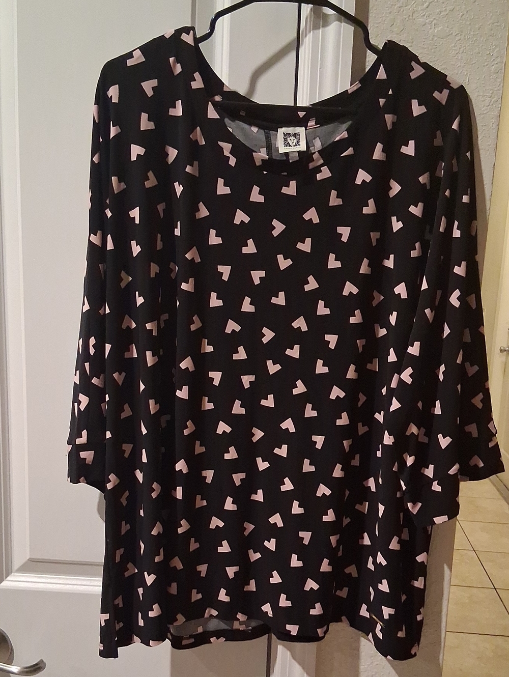 Anne Klein Black Tunic with Pink Heart Motif